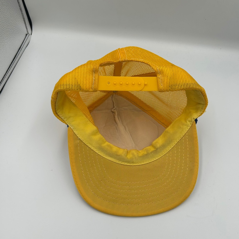 Chevrolet Trucker Hat Unisex OSFA Yellow White Vintage Mesh Snapback Cap - Picture 4 of 5